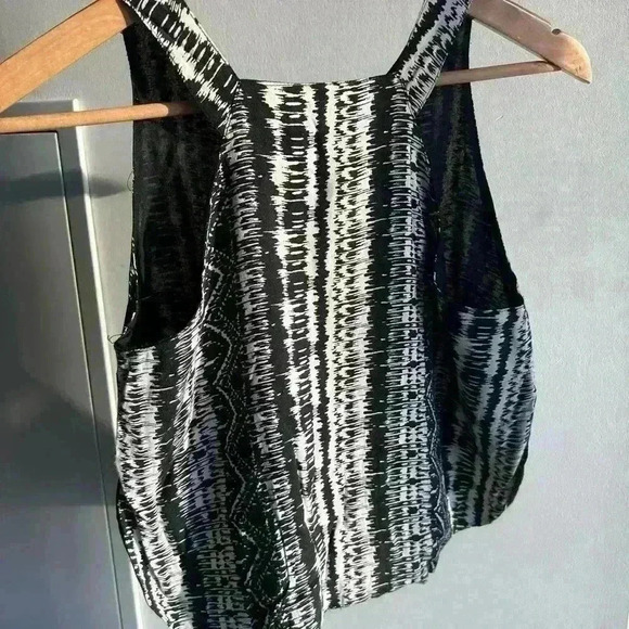 Silence and Noise Women’s Black Coachella Boho Bohemian Crop Indie Sleeze Top XS - Picture 5 of 11